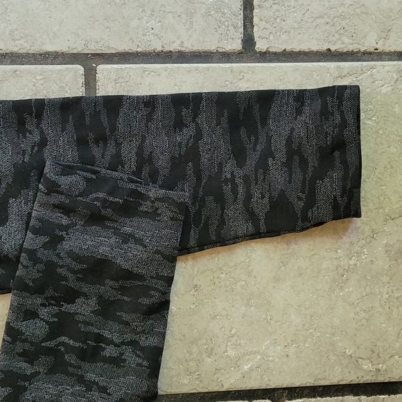 Camouflage Leggings - Picture 2 of 4